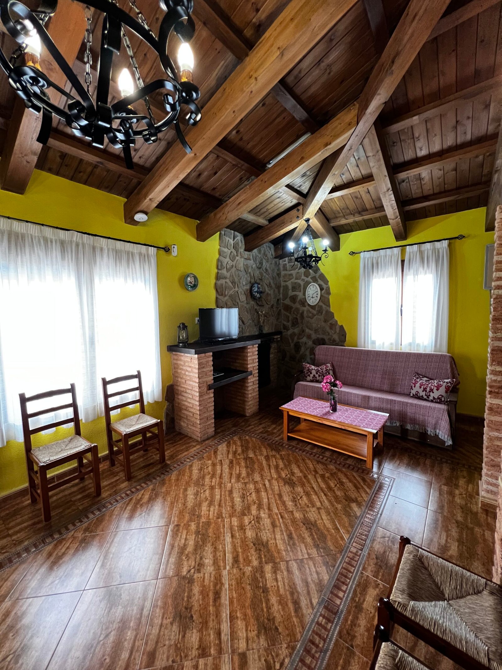 Interior accesible de Casa Leandra
